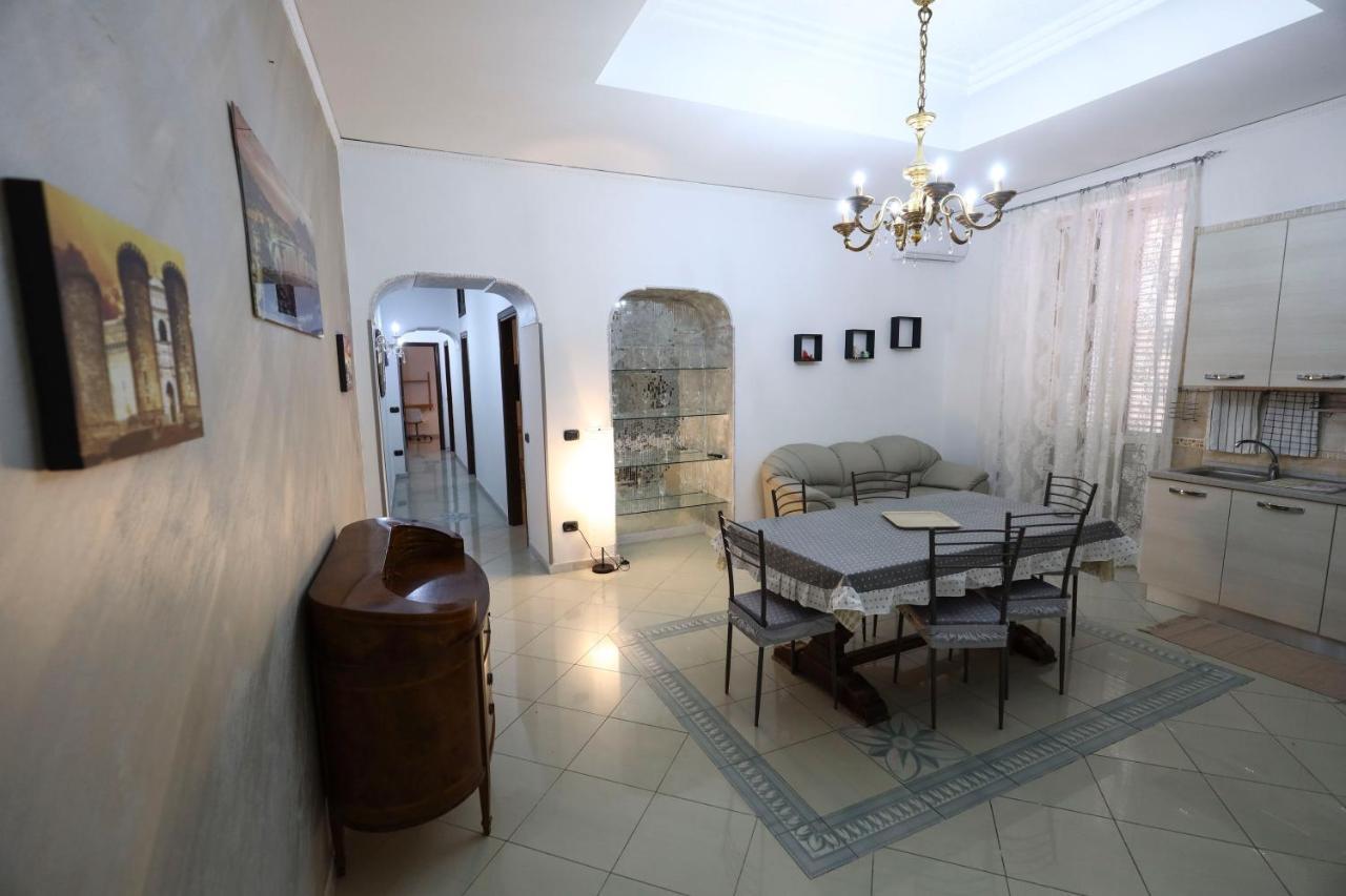 Yasmin Casavacanze Naples Luaran gambar